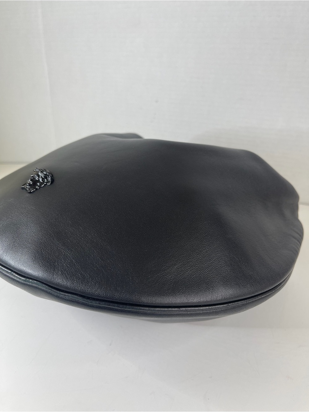 Versace La Medusa Chain Hobo bag - Picture 16 of 16
